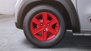 renault kwid anniversary special edition images wheel cap red