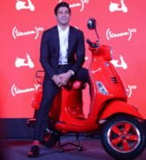 vespa red edition images