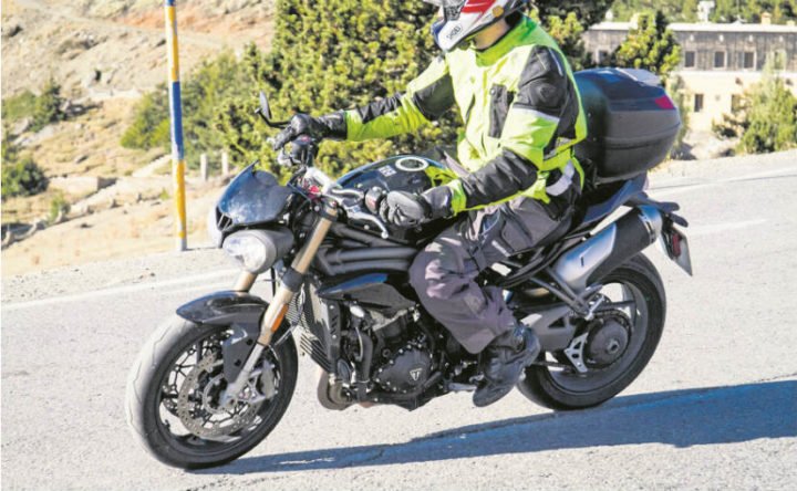 Upcoming Triumph Bikes in India 2018 - 2018 Triumph Speed Triple spy shot