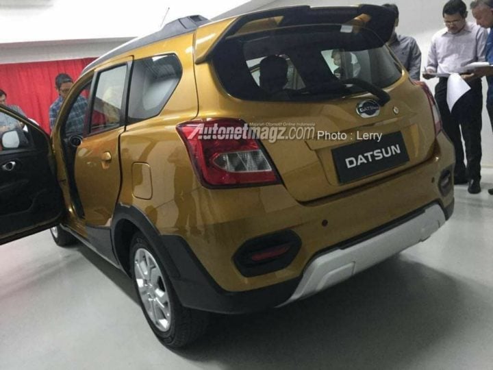 2018 Datsun GO Cross spied production version