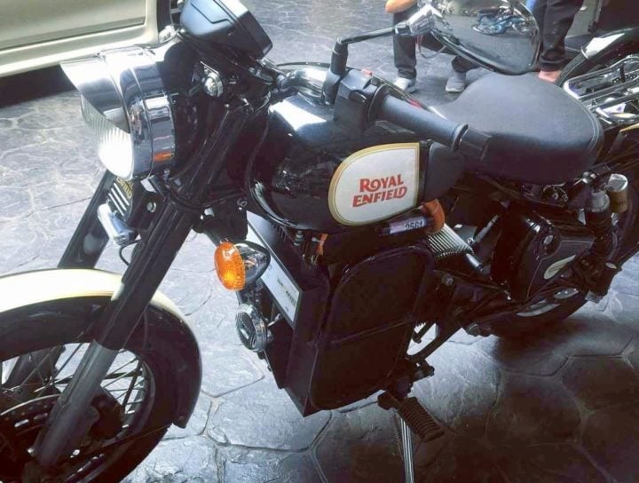 Royal Enfield Classic Electric Thailand Side Angle Images