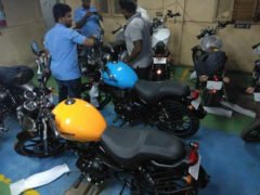 Royal Enfield Thunderbird 500X Yellow Blue Colour Front Angle Images