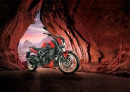 bajaj dominar 400 2018 collection Canyon Red