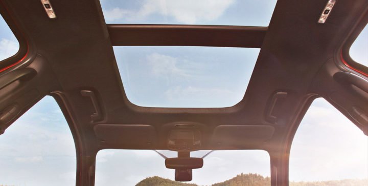ford endeavour 2.2 electric panoramic sunroof