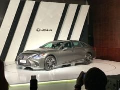 Lexus LS 500h India images