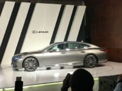 Lexus LS 500h India images