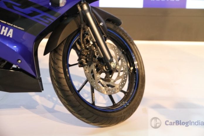 r15 v3 wheel size