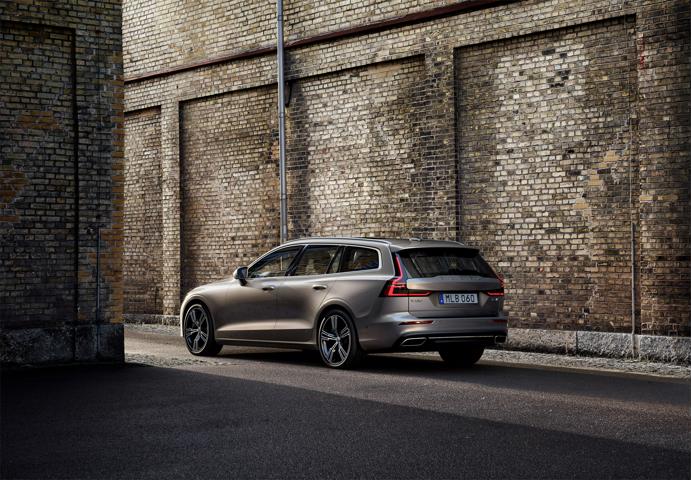 New Volvo V60 Estate rear