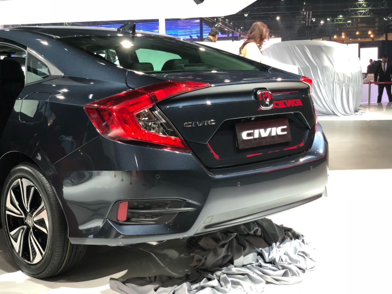 All New Honda Civic Unveiled at Auto Expo 2018! - Images & Details