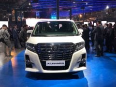 toyota alphard india images