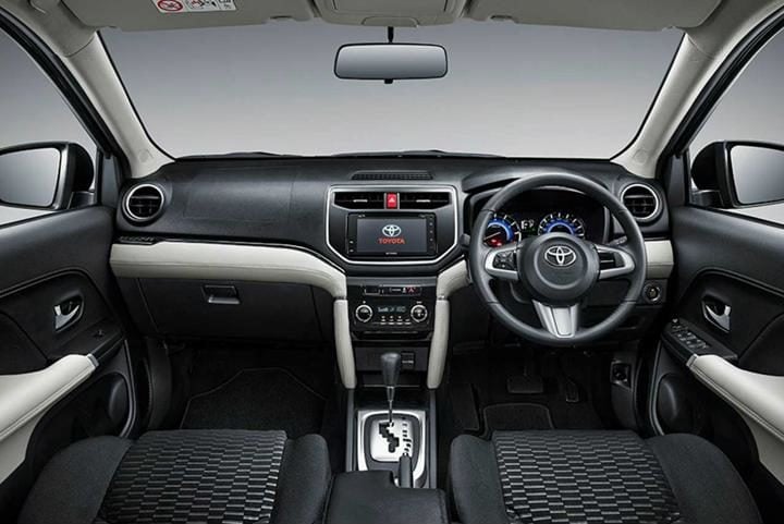 new-toyota-rush-2018-interior-profile