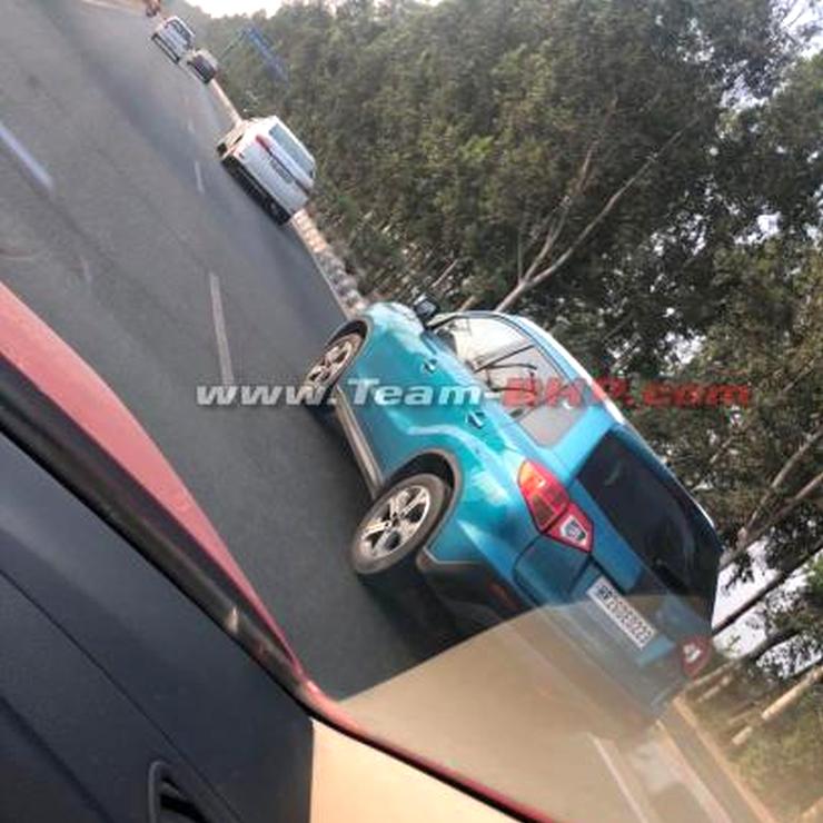 Maruti Suzuki Vitara Spied Again In India, To Overlap S Cross - Report