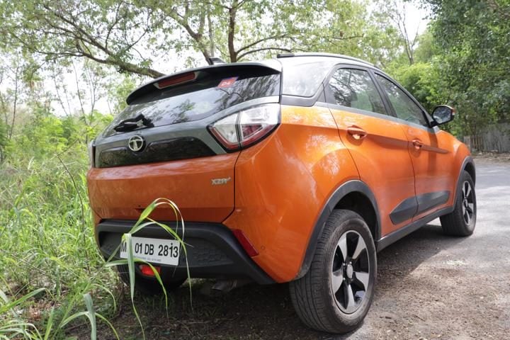 Tata Nexon Amt Rear Image