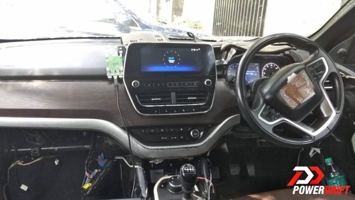 tata harrier dashboard image