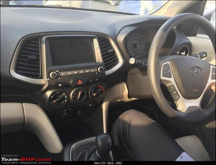 2018 hyundai santro interiors image