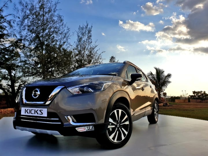 nissan kicks front image