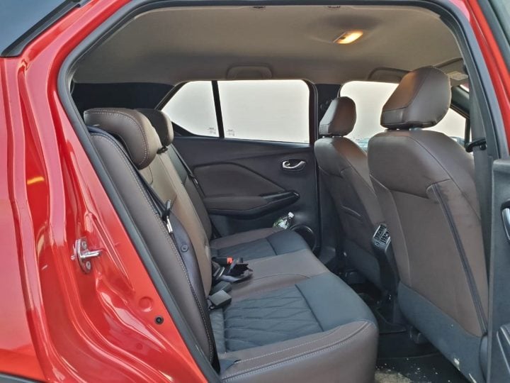 nissan kicks rear seat image