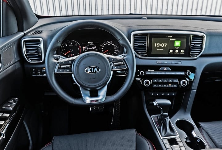 kia sportage interior image