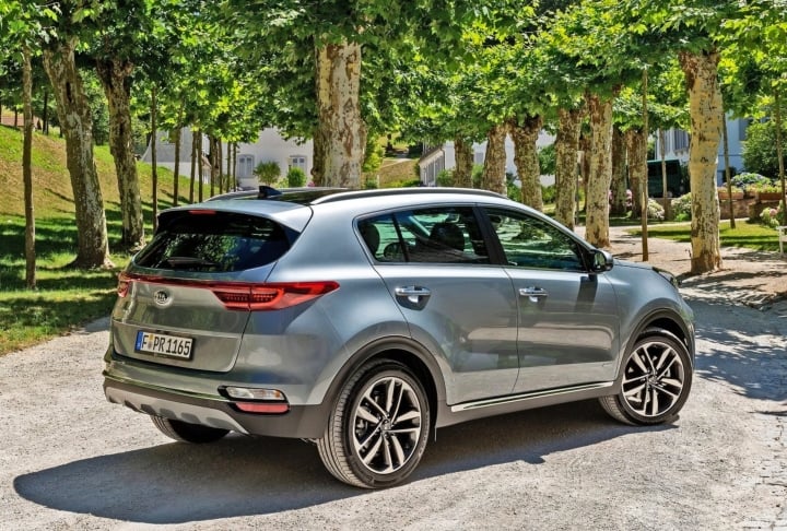 kia sportage rear image