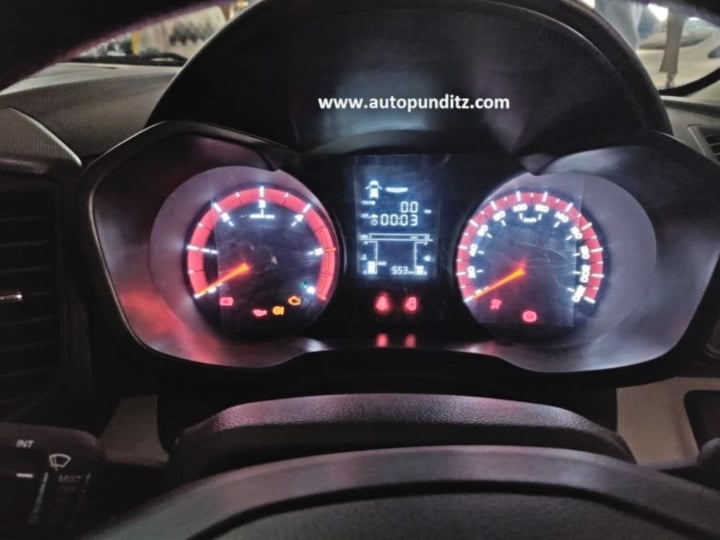 mahindra xuv 300 instrument cluster spy image