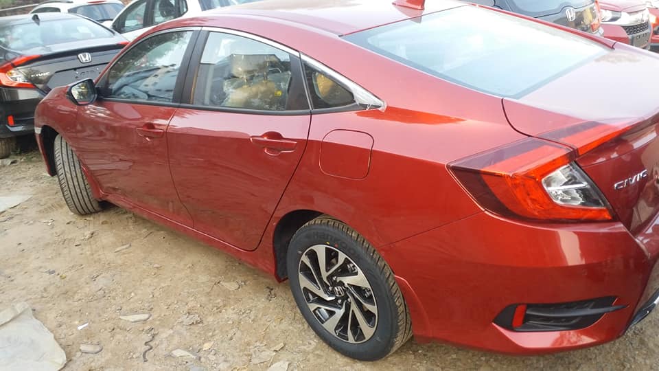 2019 honda civic rear image