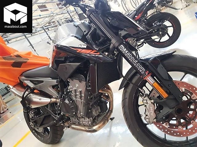 KTM Duke 790