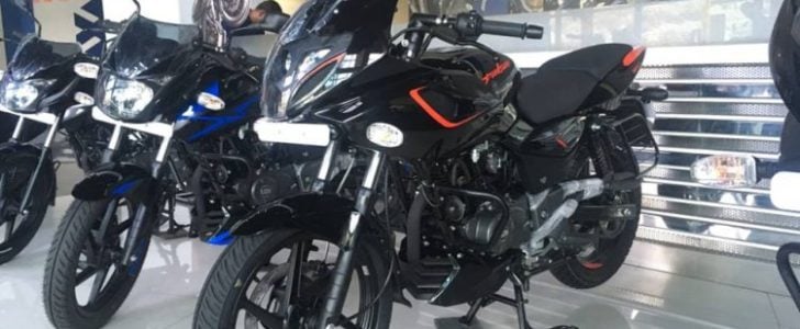 Bajaj Pulsar 180f