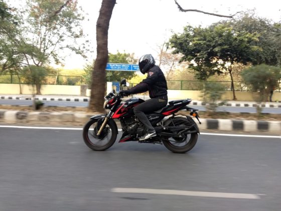 tvs apache rtr 200 4v engine oil