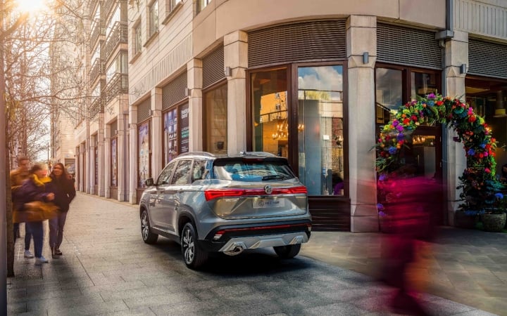 mg hector rear side image