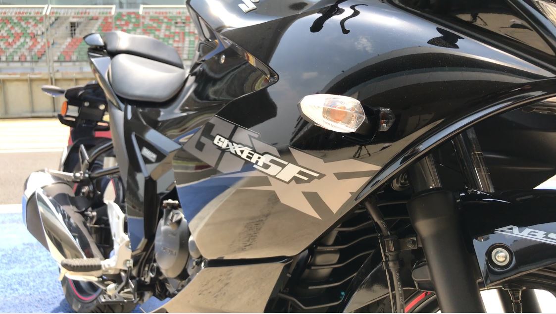 gixxer sf 155 seat height