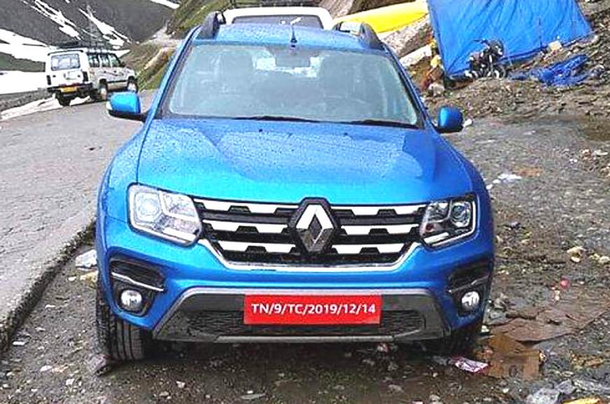 Renault Duster facelift spied testing earlier