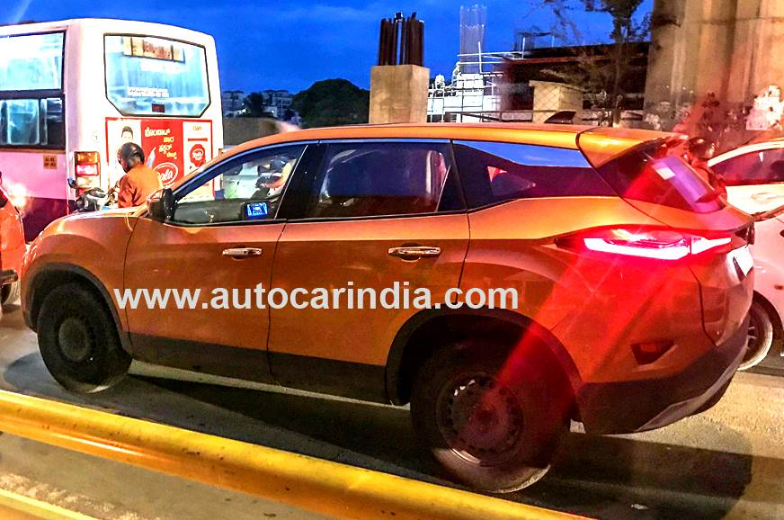 Tata Harrier sunroof image