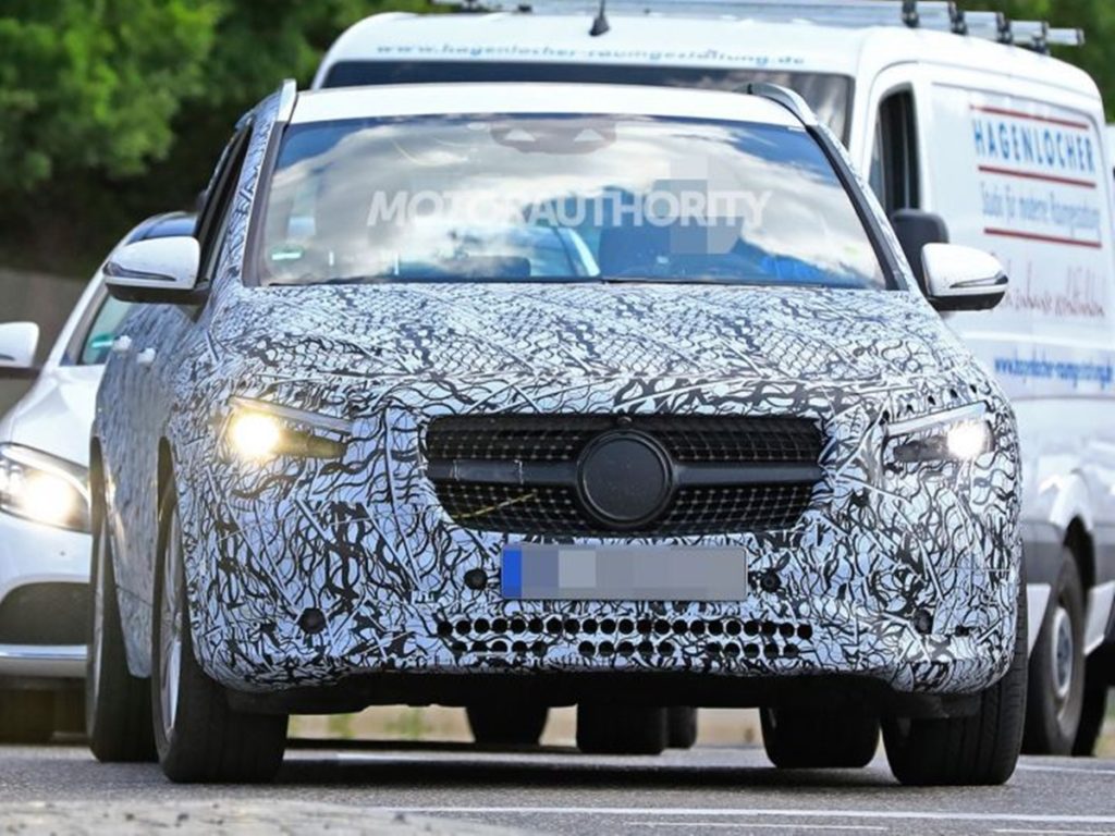 2020 Mercedes Benz GLA spotted testing internationally