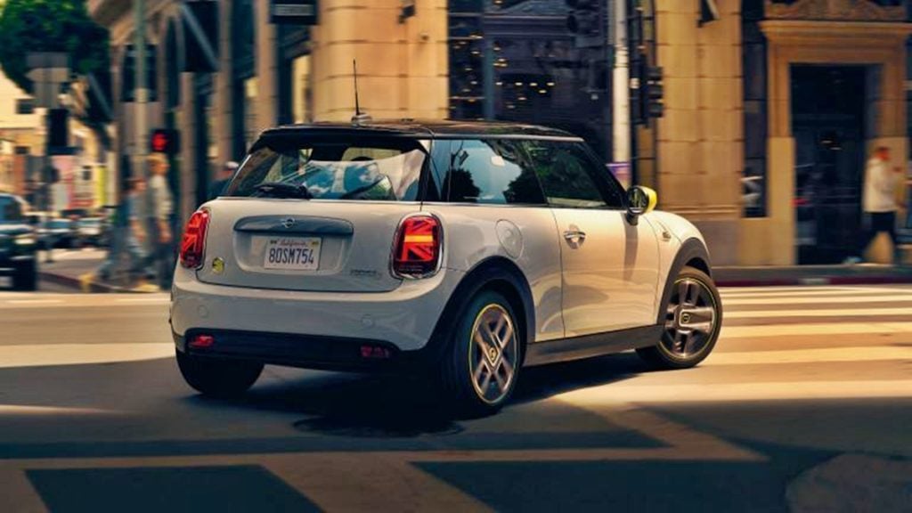 The Cooper SE has classic Mini styling elements.