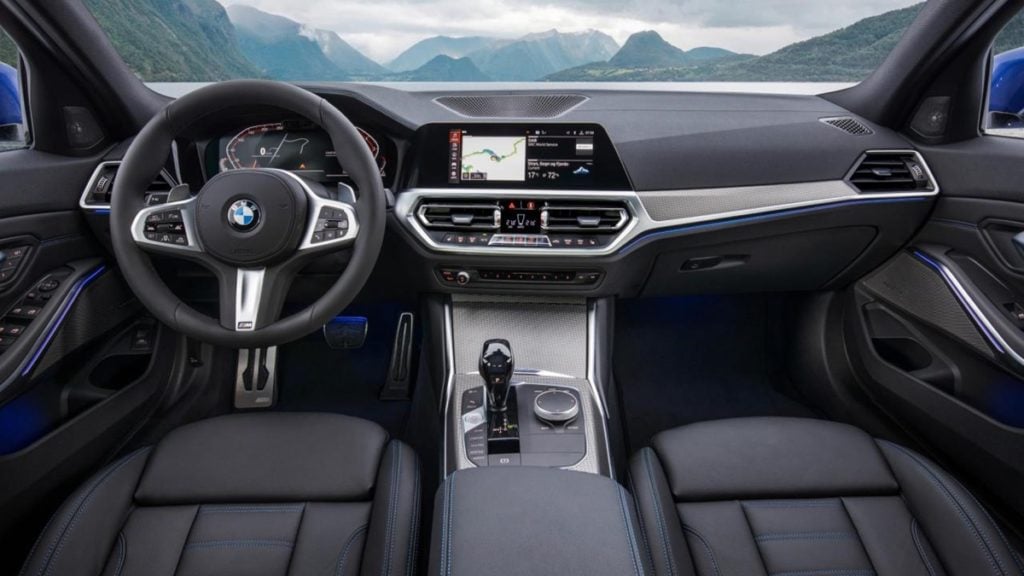 One of the biggest highlights of the new BMW 3-Series is its new interior design language
