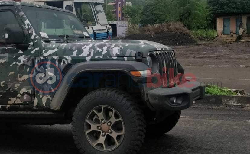 Flared wheel arches of the new-gen Jeep Wrangler