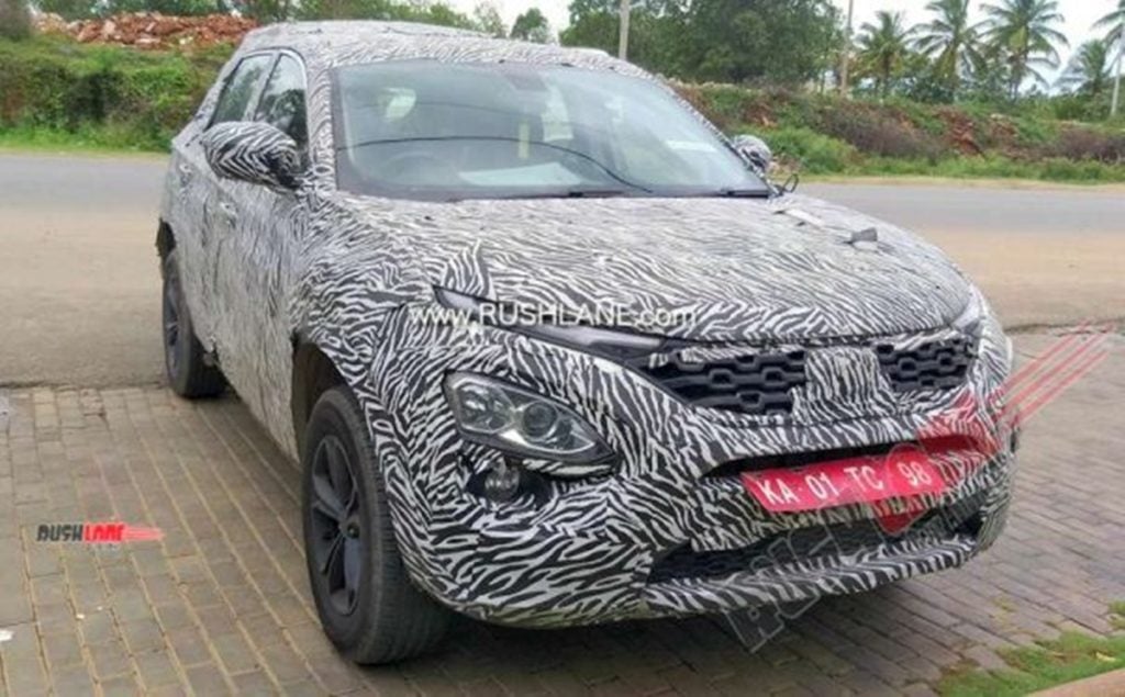 Tata Harrier seen wearing camouflage