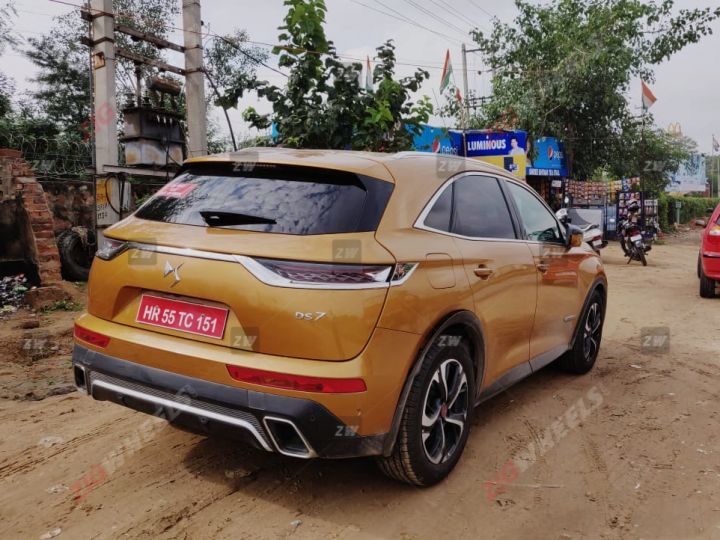 Rear profile of DS 7 Crossback