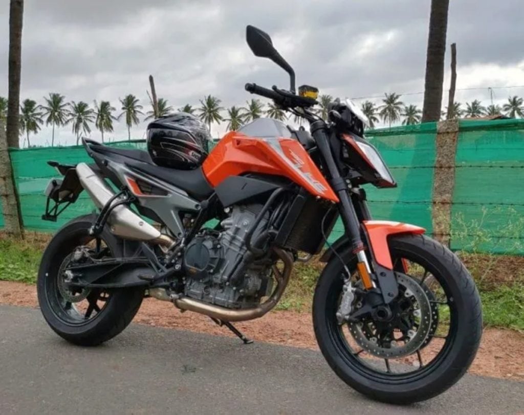 KTM Duke 790 spied at dealerships in India earlier