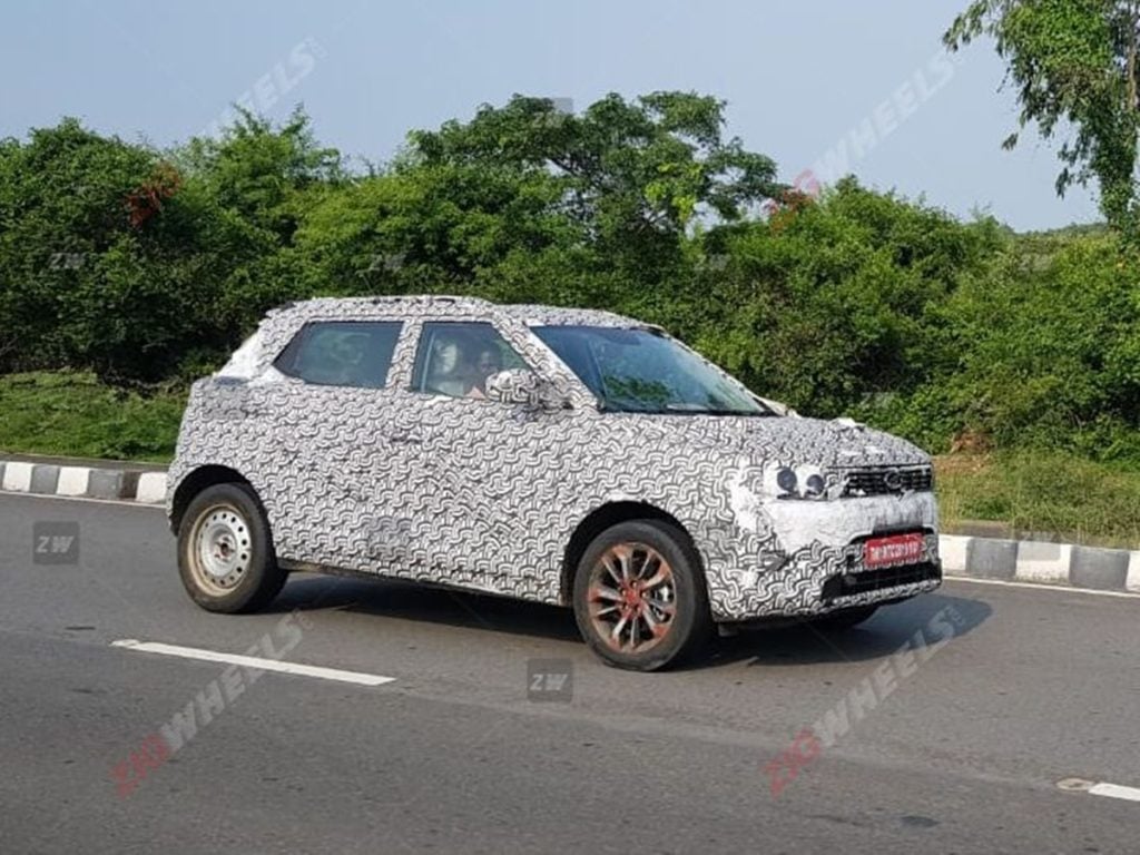 Mahindra XUV300 BS-VI petrol spotted testing