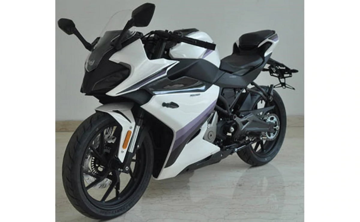 CFMoto-250SR