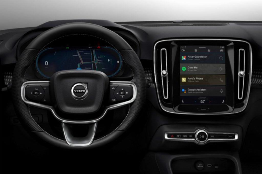 Electric Volvo XC40 Infotainment System Image 