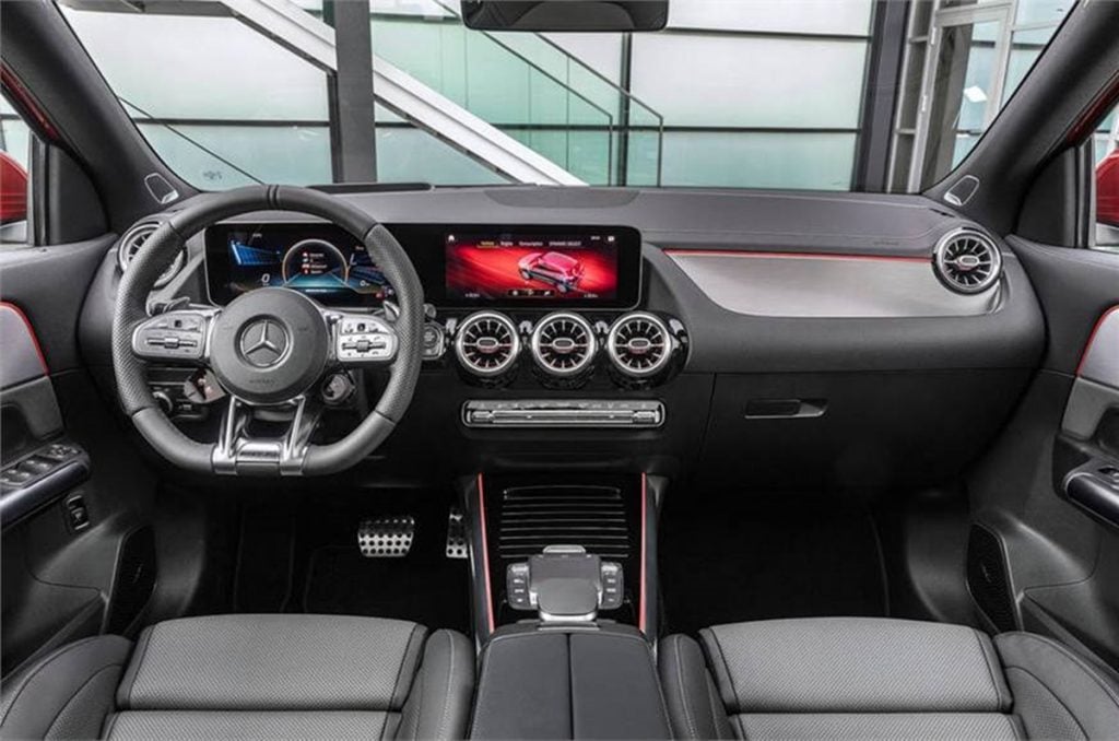 2020 Mercedes-Benz GLA interiors