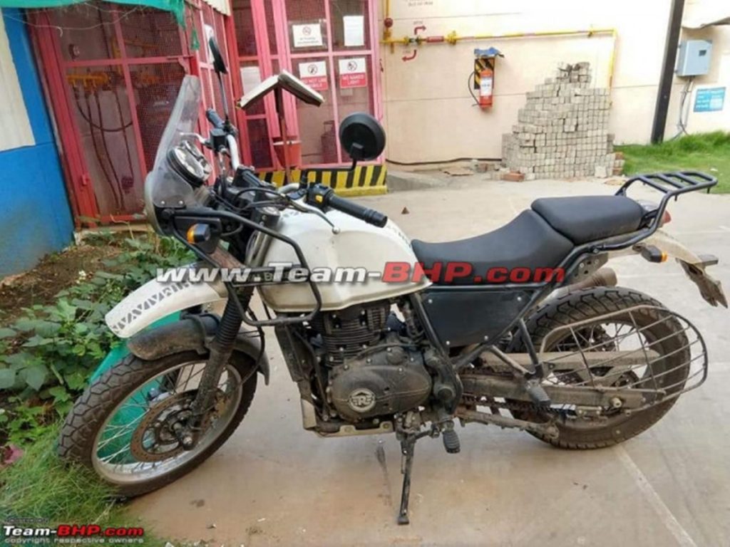 BS-6 Royal Enfield Himalayan spied for the first time. 