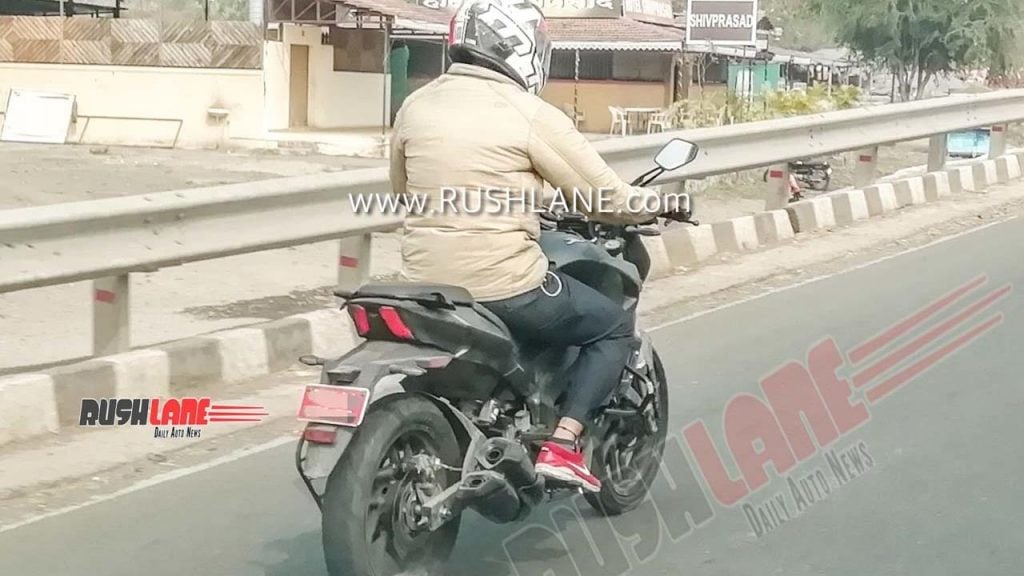 dominar 200 price mileage