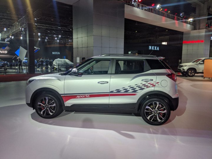 Mahindra XUV300 Sportz