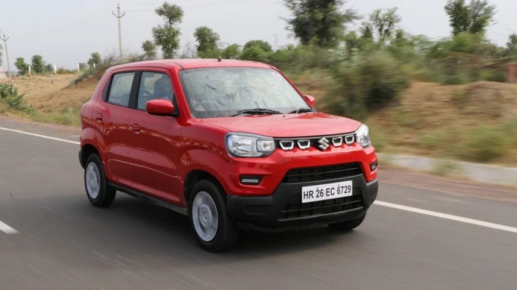 Maruti Suzuki offre la S-Presso avec des remises pouvant atteindre 48 000 roupies. 