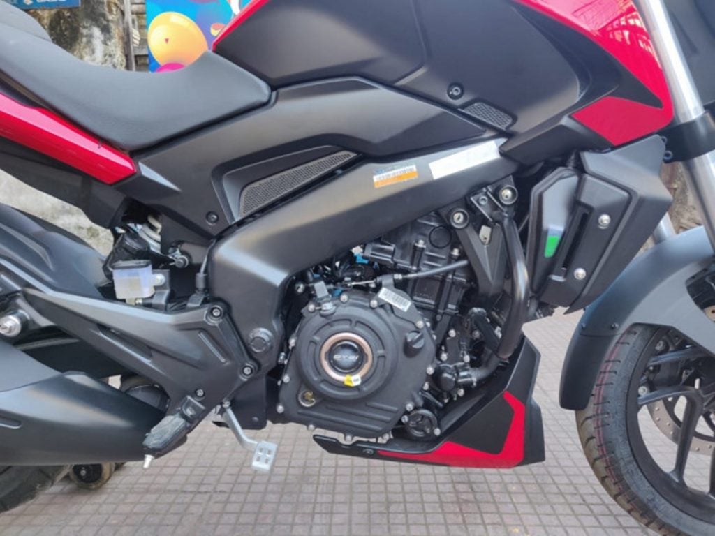 The Bajaj Dominar 250 borrows its single-cylinder 250cc engine from the KTM Duke 250. 