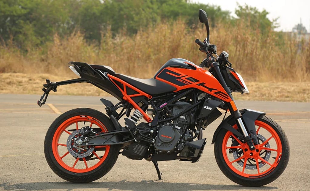 Old KTM Duke 200 vs New BS6 KTM Duke 200 - All Changes ...