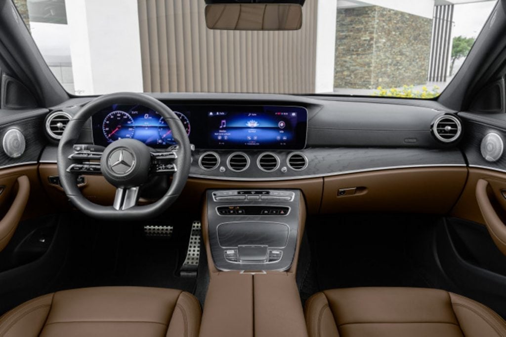 Mercedes E-Class facelift interiors